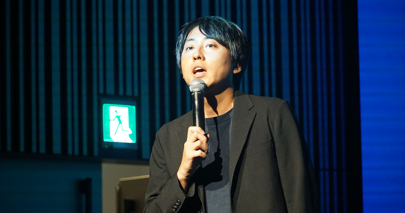 当日の進行役を務めた斉藤知明氏