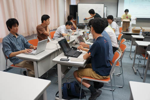 人が集まっていたDjango Sprint