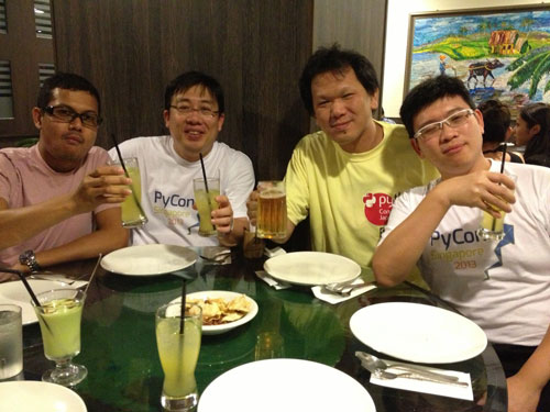 左から、イクバルさん（JP）、Liew Beng Keat氏（SG）、寺田さん（JP）、Maurice Ling氏（SG）