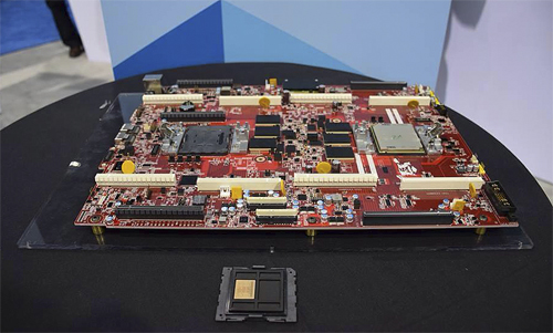 Googleが開発したPOWER8サーバーのマザーボード